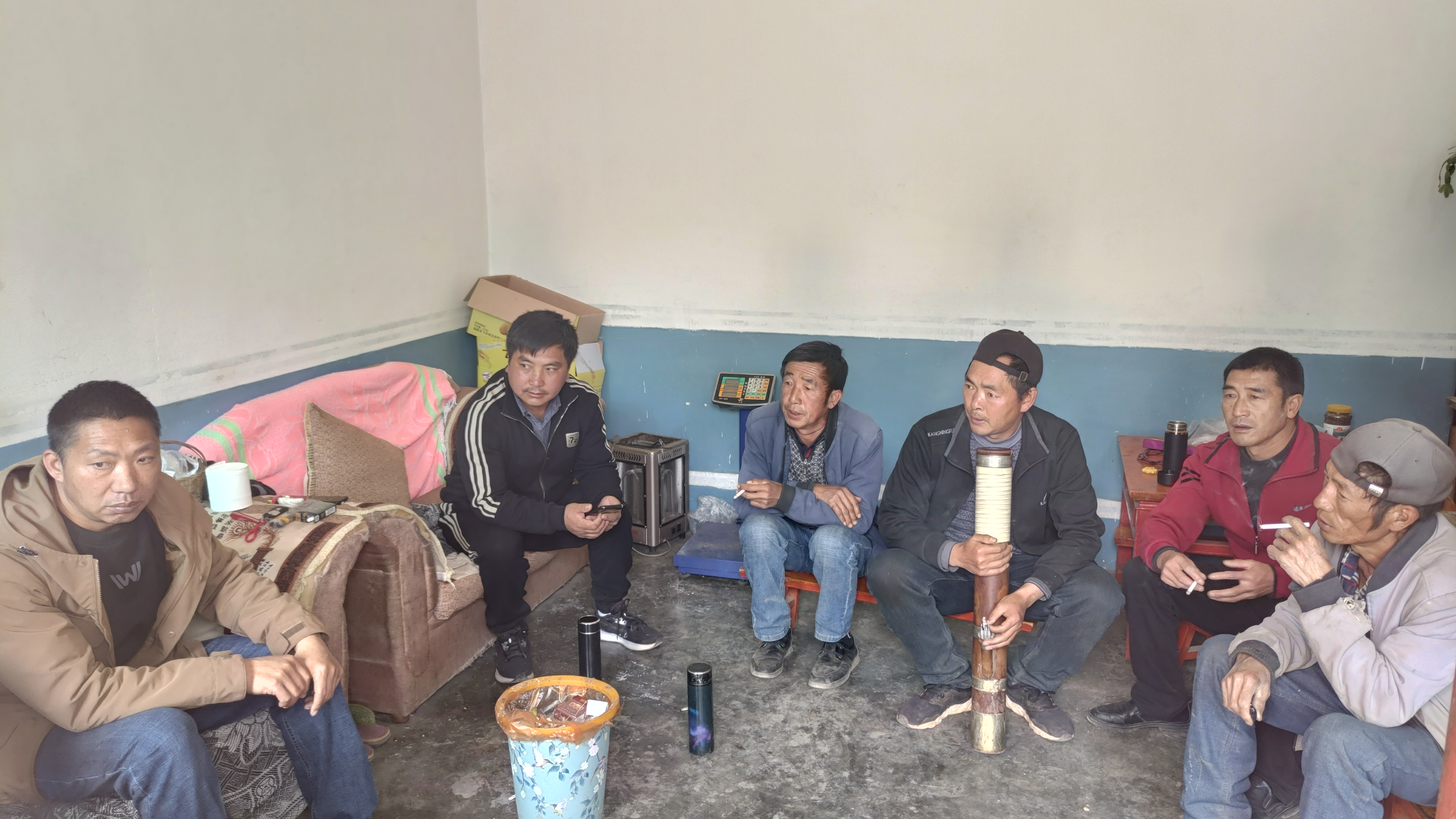 图1:入户调处化解邻里纠纷.jpg 图1:入户调处化解邻里纠纷.jpg
